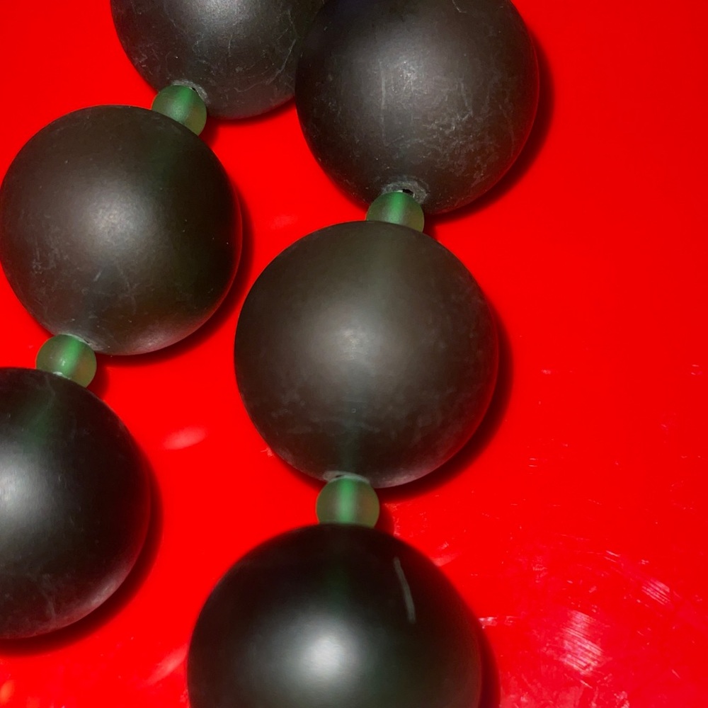 SASSY JONES Dina Necklace Forest Green - Picture 3 of 6